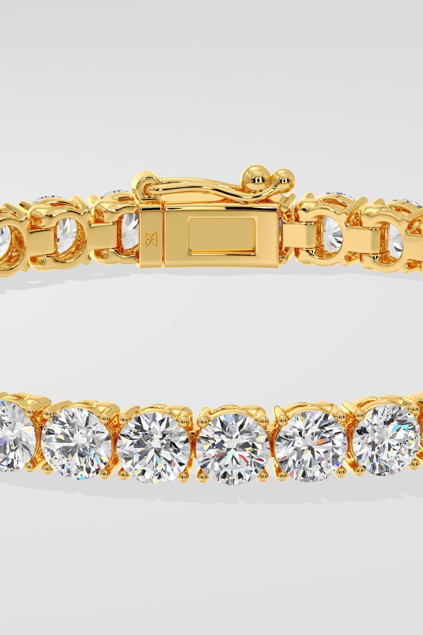 The 0.30 pointer Classic Round Bracelet