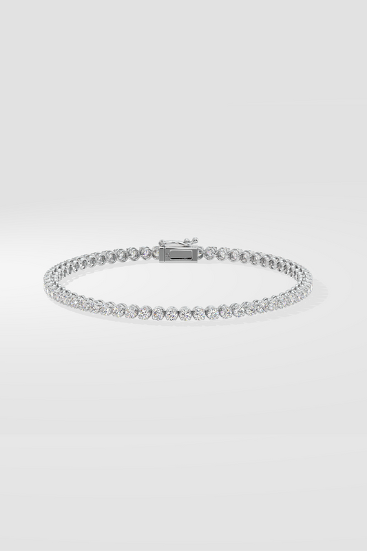 .05 Pointer Crown Tennis Bracelet