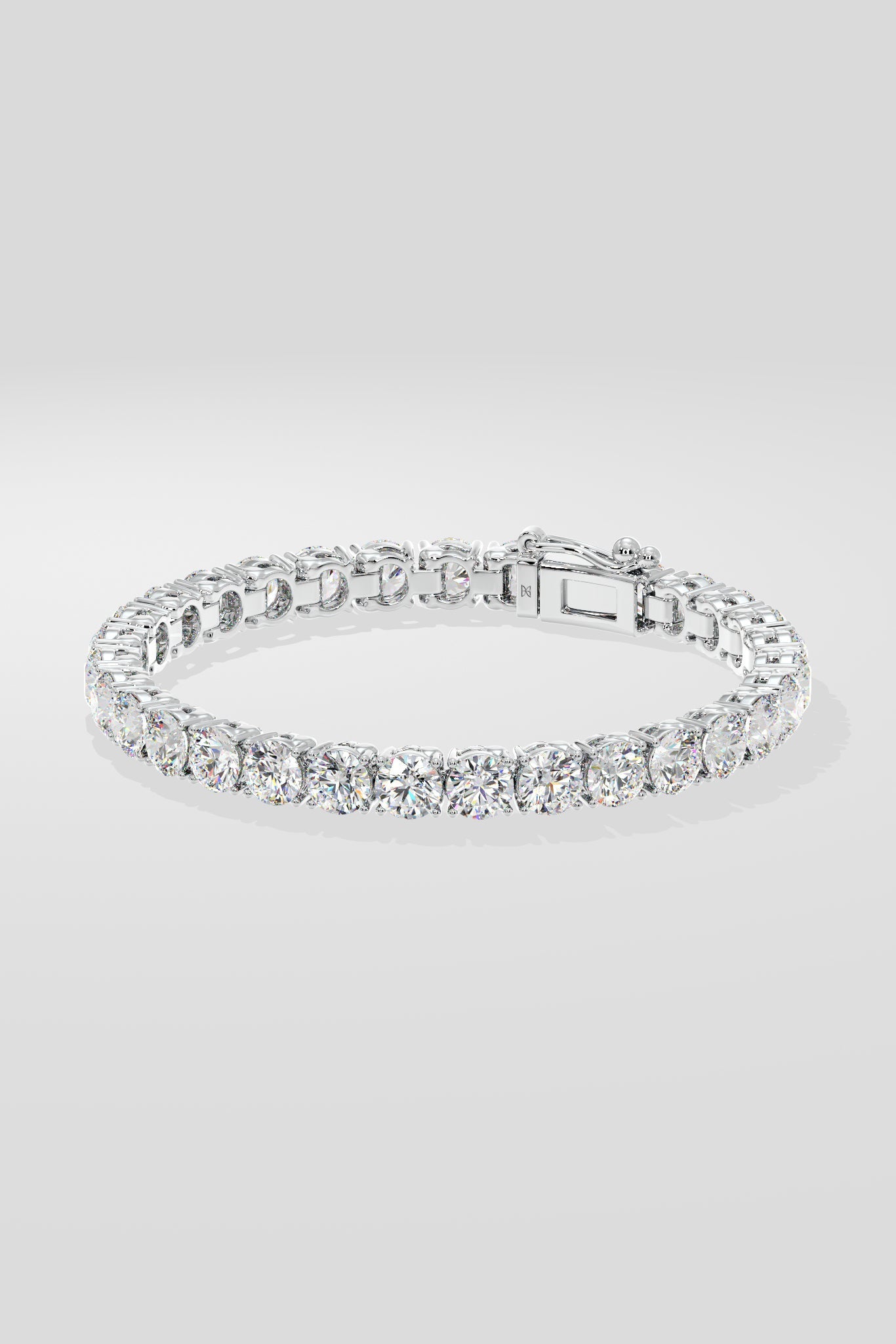 The .50 pointer Classic Round Bracelet