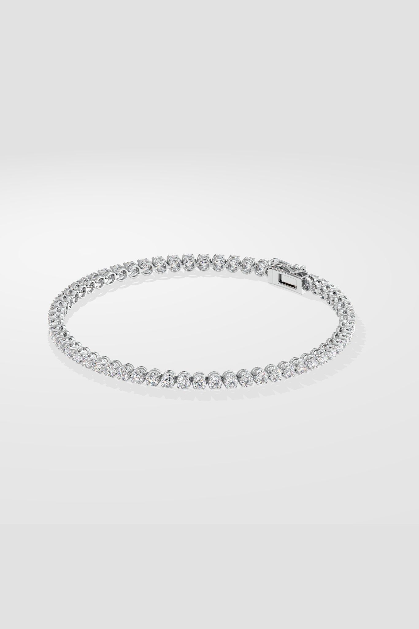 .05 Pointer Crown Tennis Bracelet
